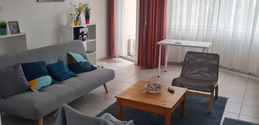 Debrecen-Nagyerdő, egyetemhez közel, Kodály Zoltán utcában lakás kiadó