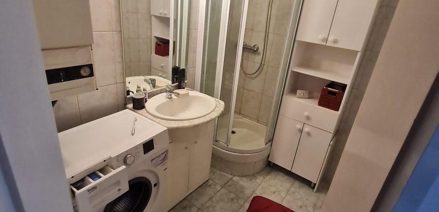 Debrecen-Nagyerdő, egyetemhez közel, Kodály Zoltán utcában lakás kiadó