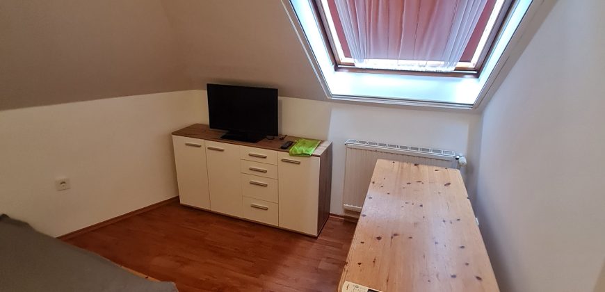 Debrecen-Nagyerdő, egyetemhez közel, Kodály Zoltán utcában lakás kiadó