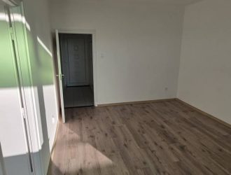 Debrecen, Abszolút belvárosában, Petőfi téren 54 nm lakás eladó