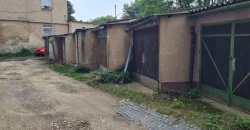 Debrecen belvárosában, Vásáry István utcában garázs eladó