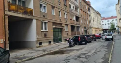 Debrecen belvárosában, Vásáry István utcában garázs eladó