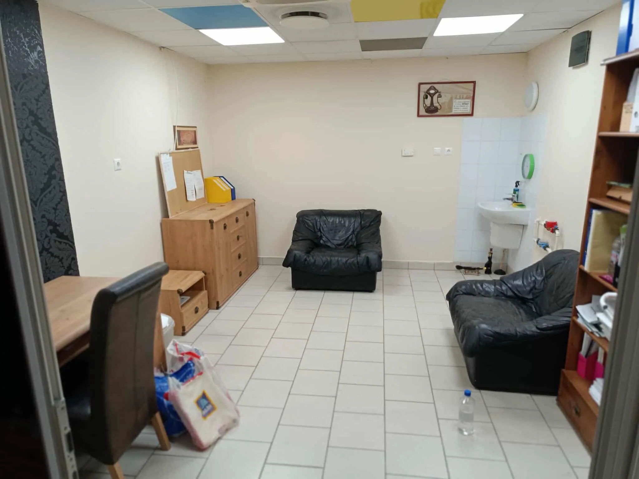 Debrecen-Belváros, Hal köz Üzletházban 20 nm-es üzlethelyiség kiadó.