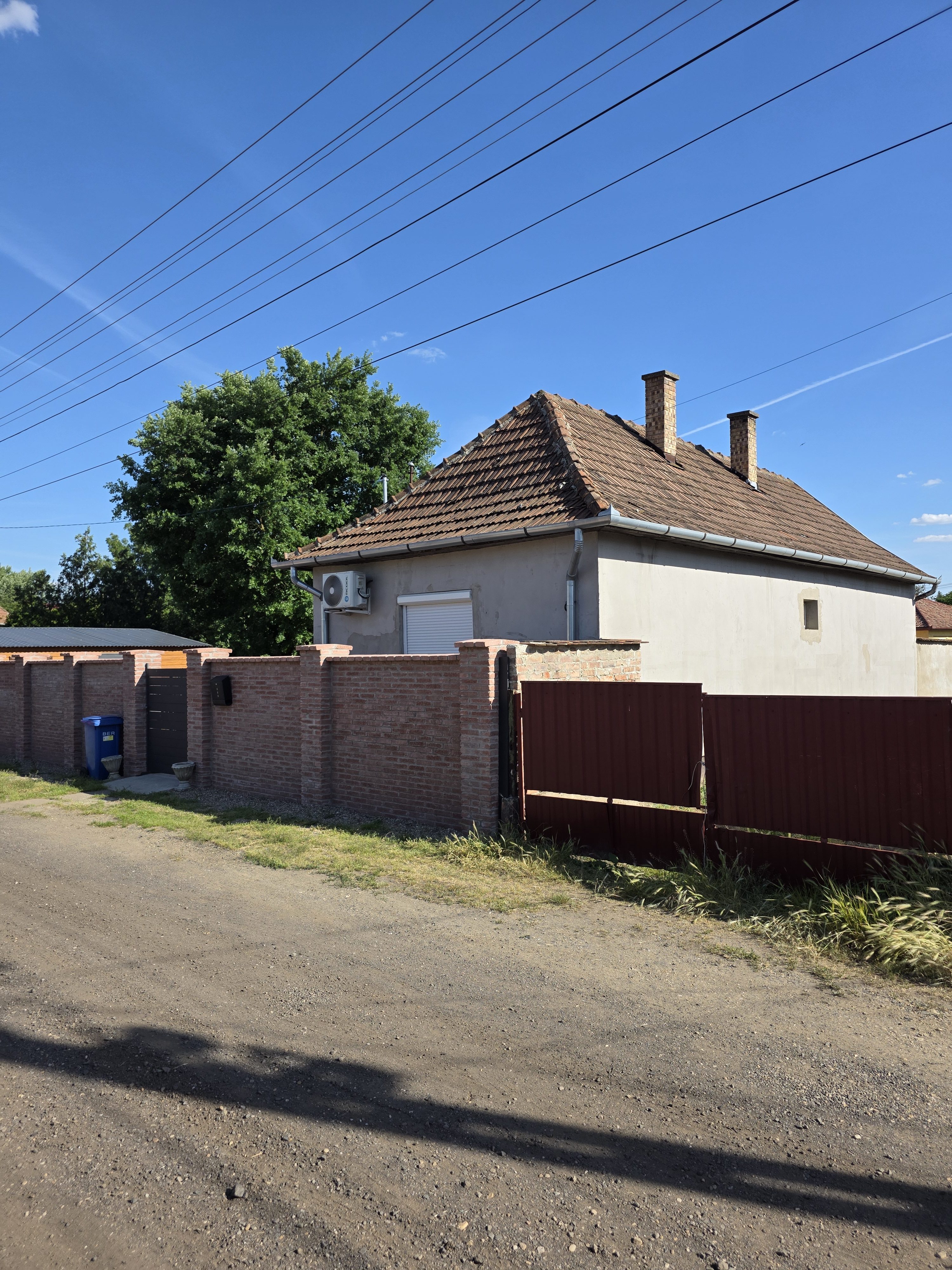Berettyóújfalu, Kisfaludy utcában családi ház eladó