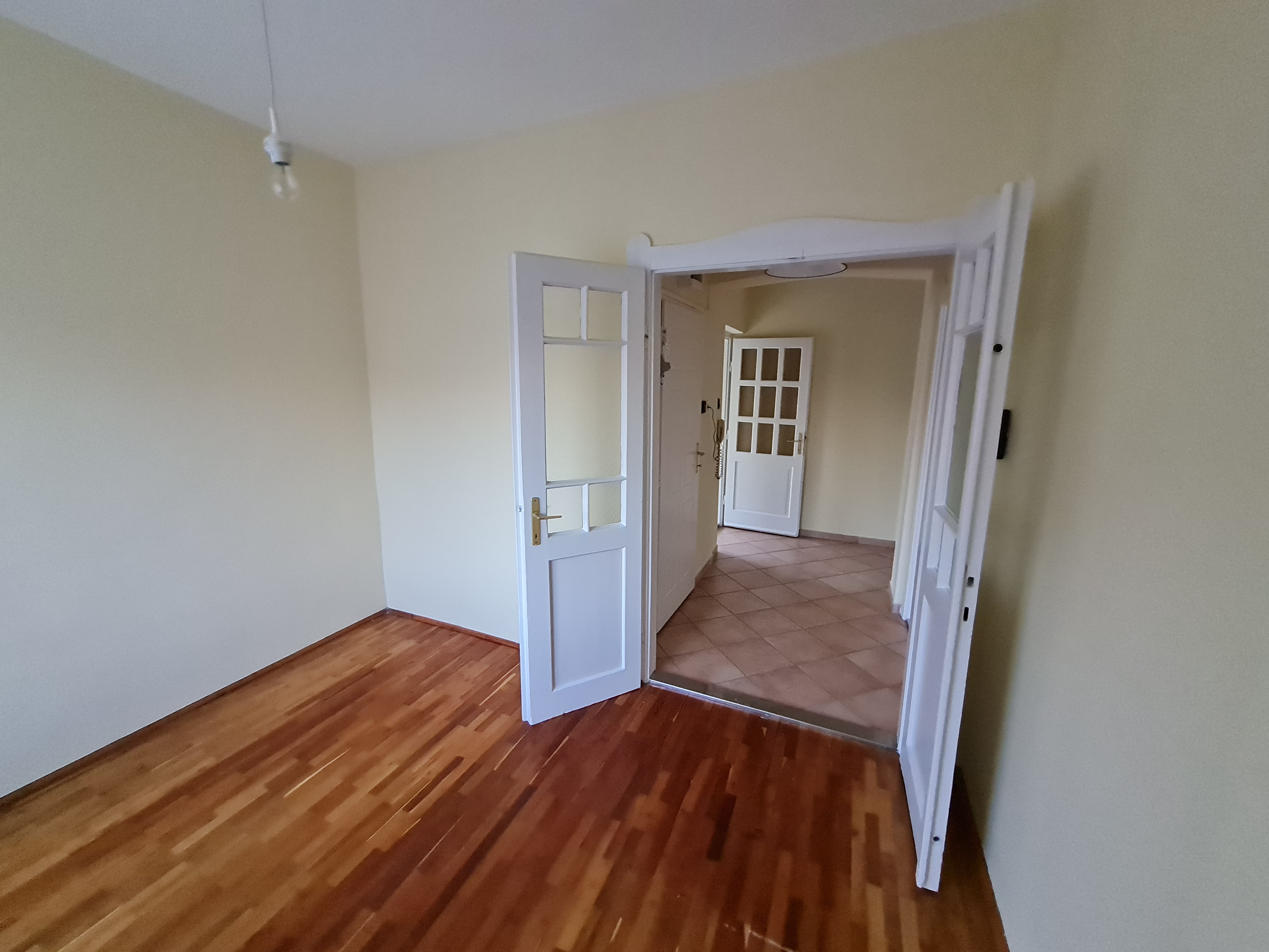 Debrecen-Csapókert, 70 nm-es, bútorozatlan családi ház kiadó