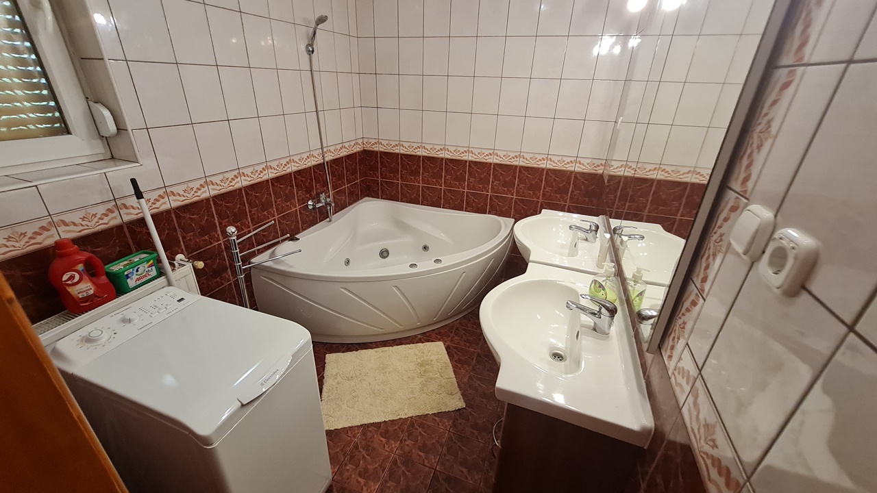 Debreceni Campushoz közeli lakás kiadó